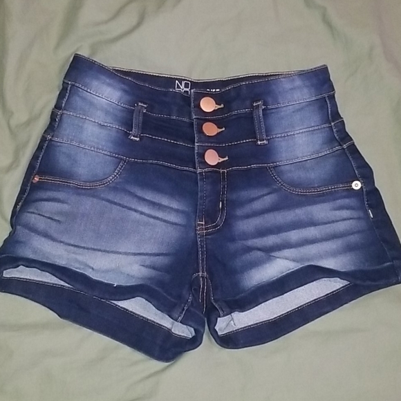 Shorts - Picture 2 of 2
